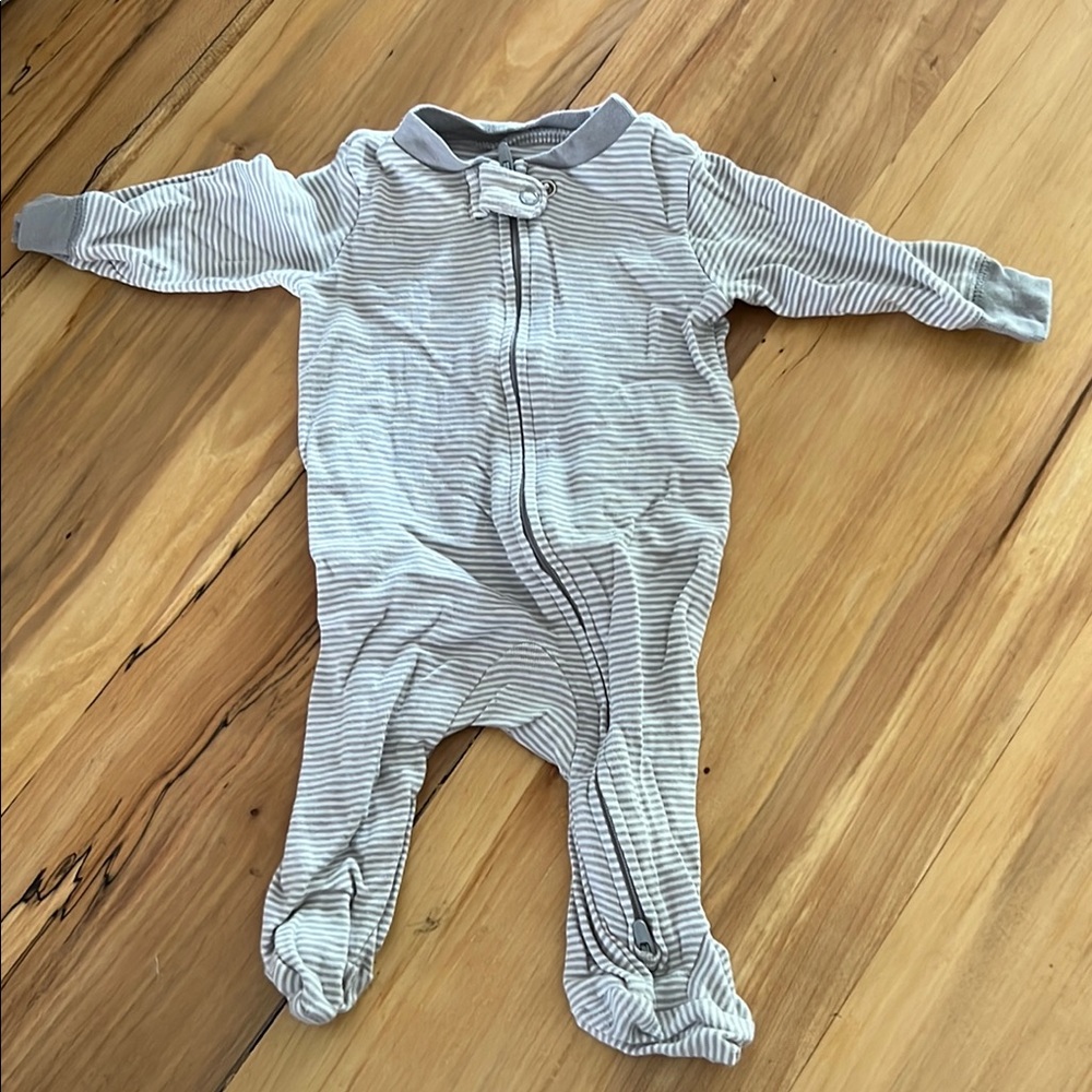 Carter's Gray Footie One Piece with Full-Length Zipper